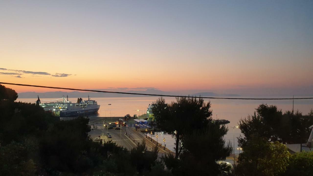 The Anchor - Next To The Port, Airport & Athens Appartamento Rafína Esterno foto